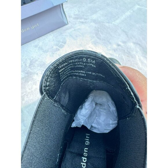 Madden girl black ankle Chelsea Tessa boots pull on chunky lug sole NWB size - Picture 8 of 8